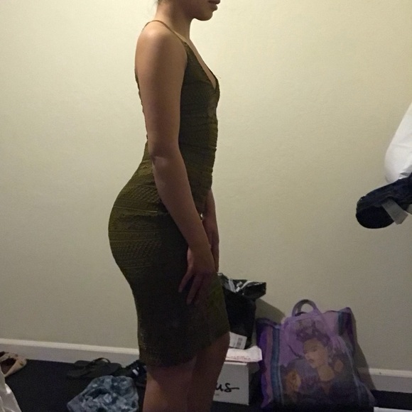 H&M embroidered Green Dress - Picture 4 of 4